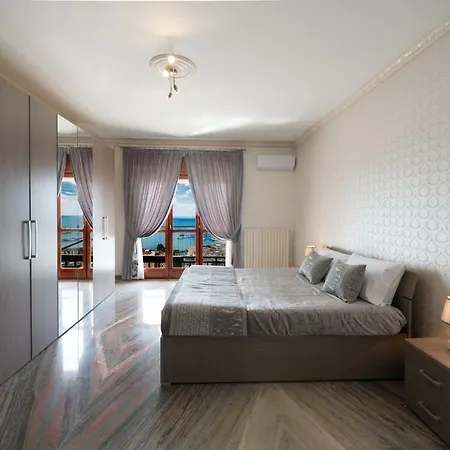 Domus Aurea Oda ve Kahvaltı Sciacca